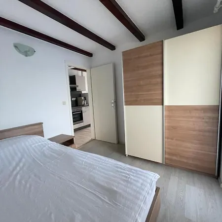 Apartman Sara 8 Celina